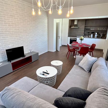 Location ! Location ! Location ! City Garden View Apartment Sofia Luaran gambar