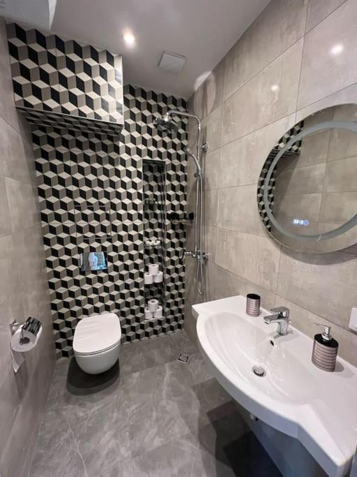Location ! Location ! Location ! City Garden View Apartment Sofia Luaran gambar